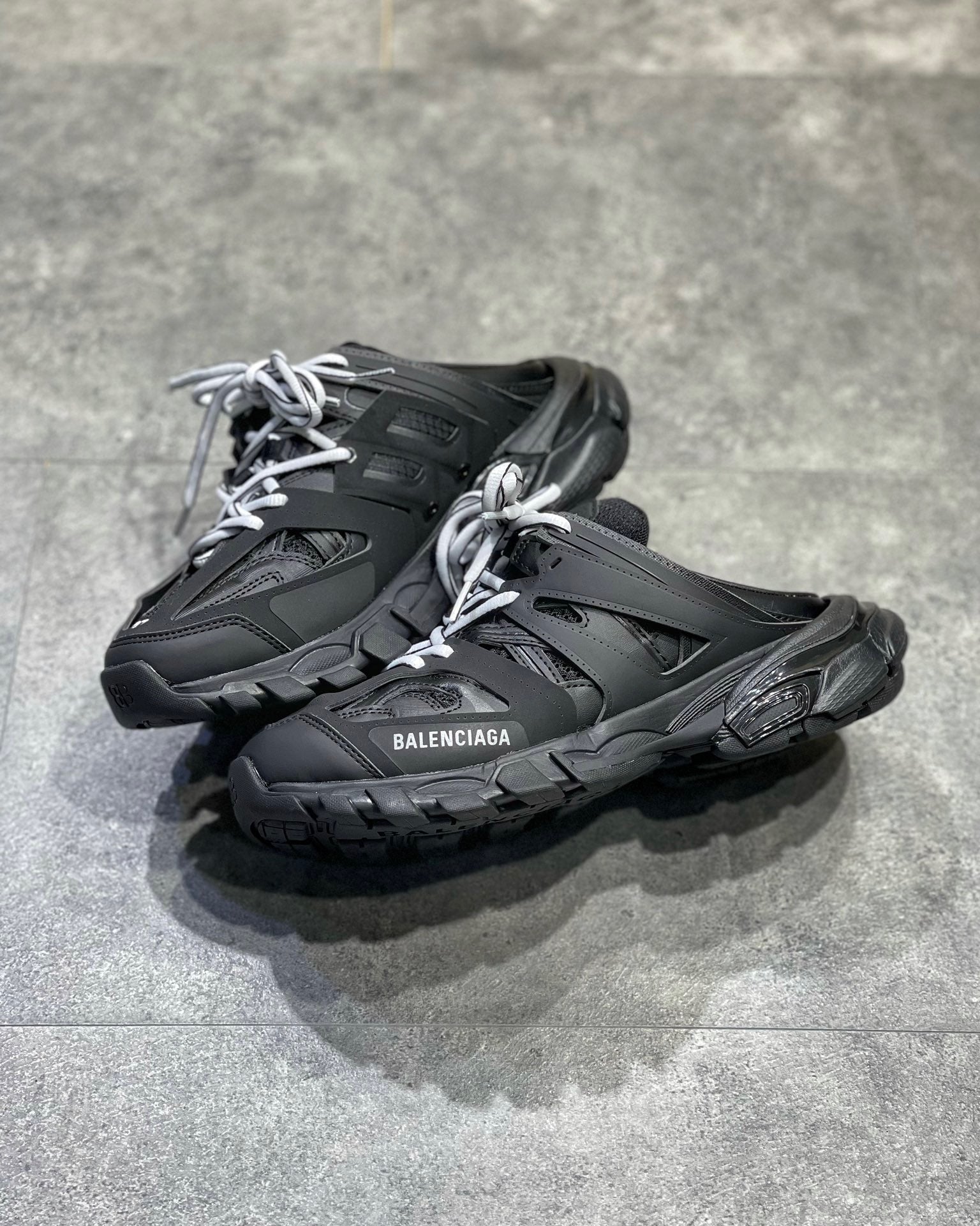 BLCG Sneakers