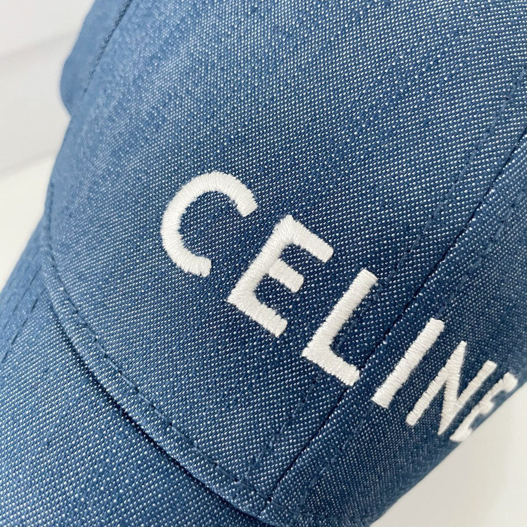 Caps