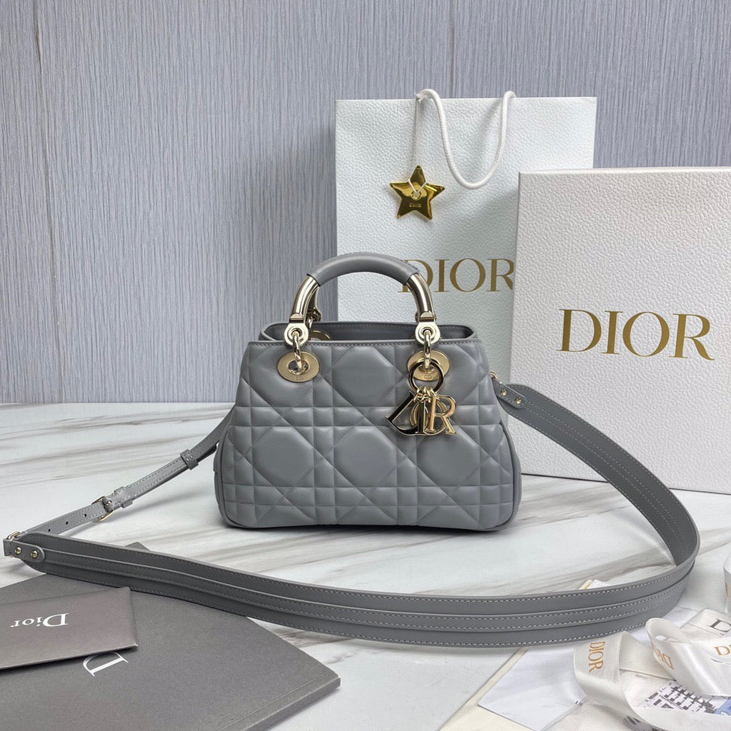 DIO handbag