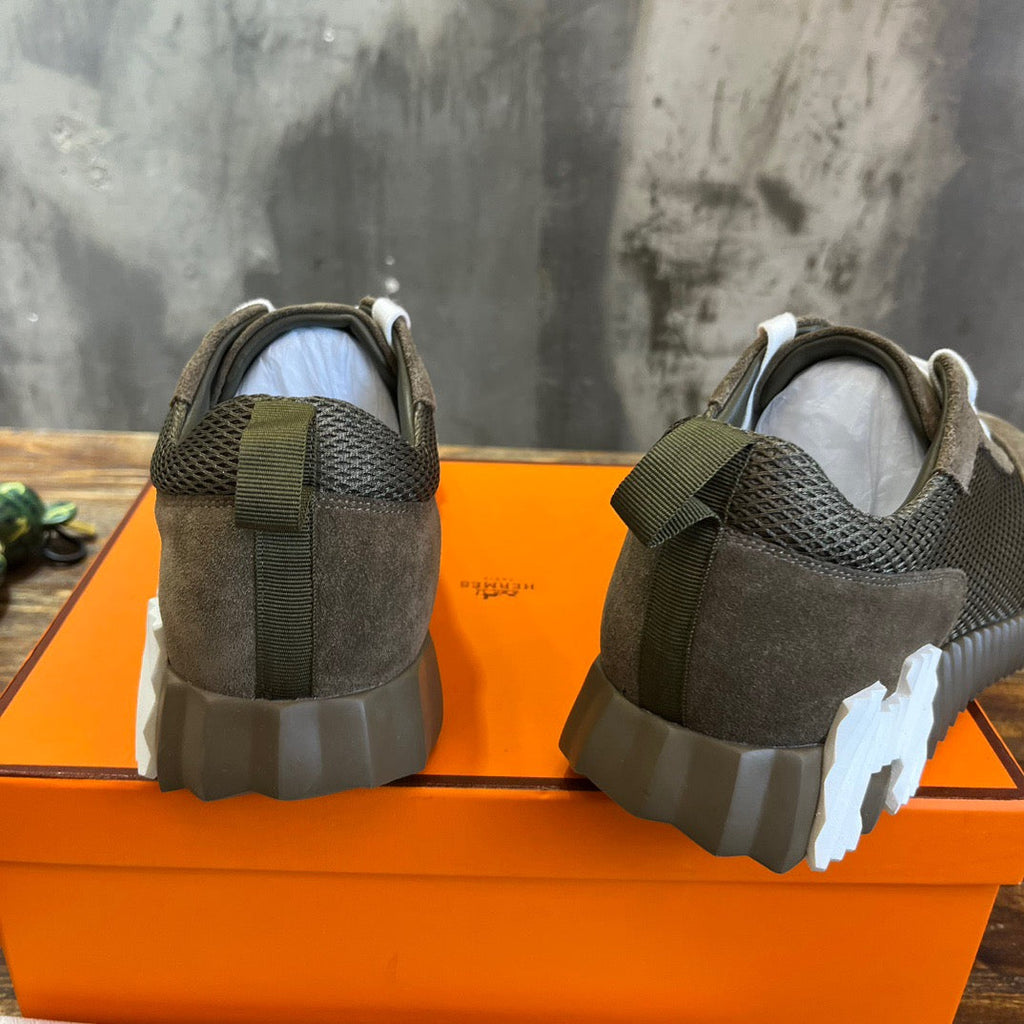 HERM Sneakers