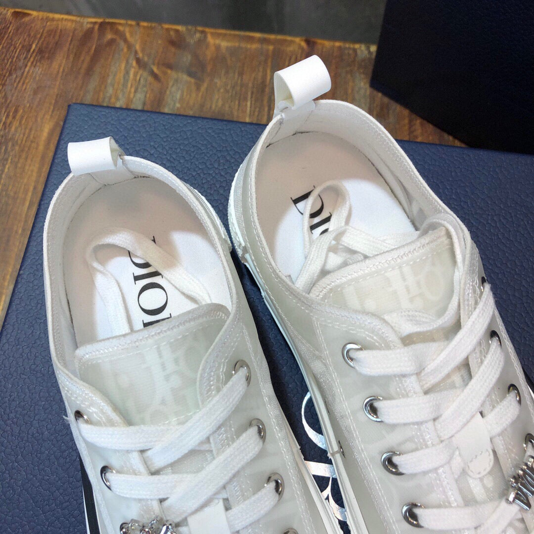 DIO Sneakers