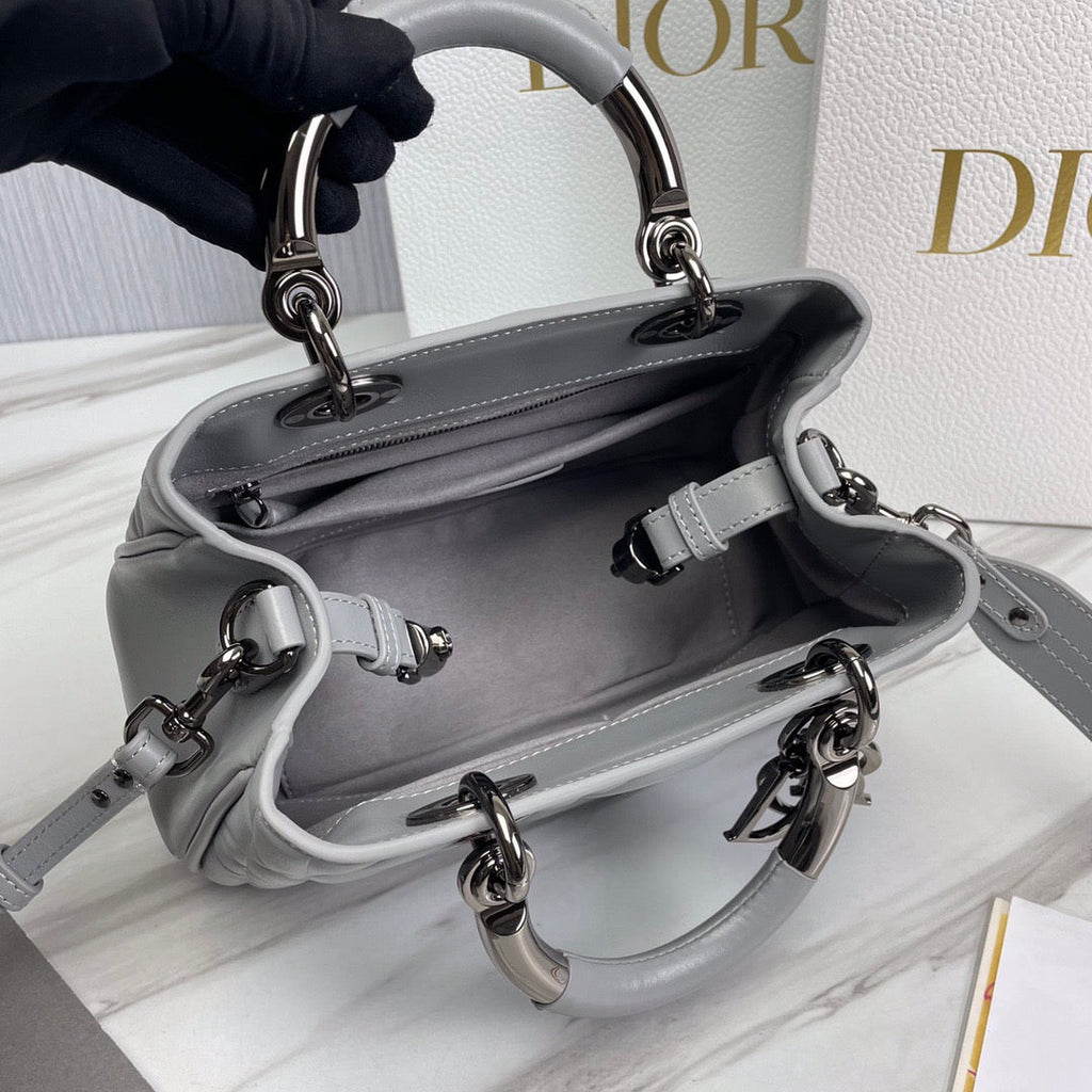 DIO handbag