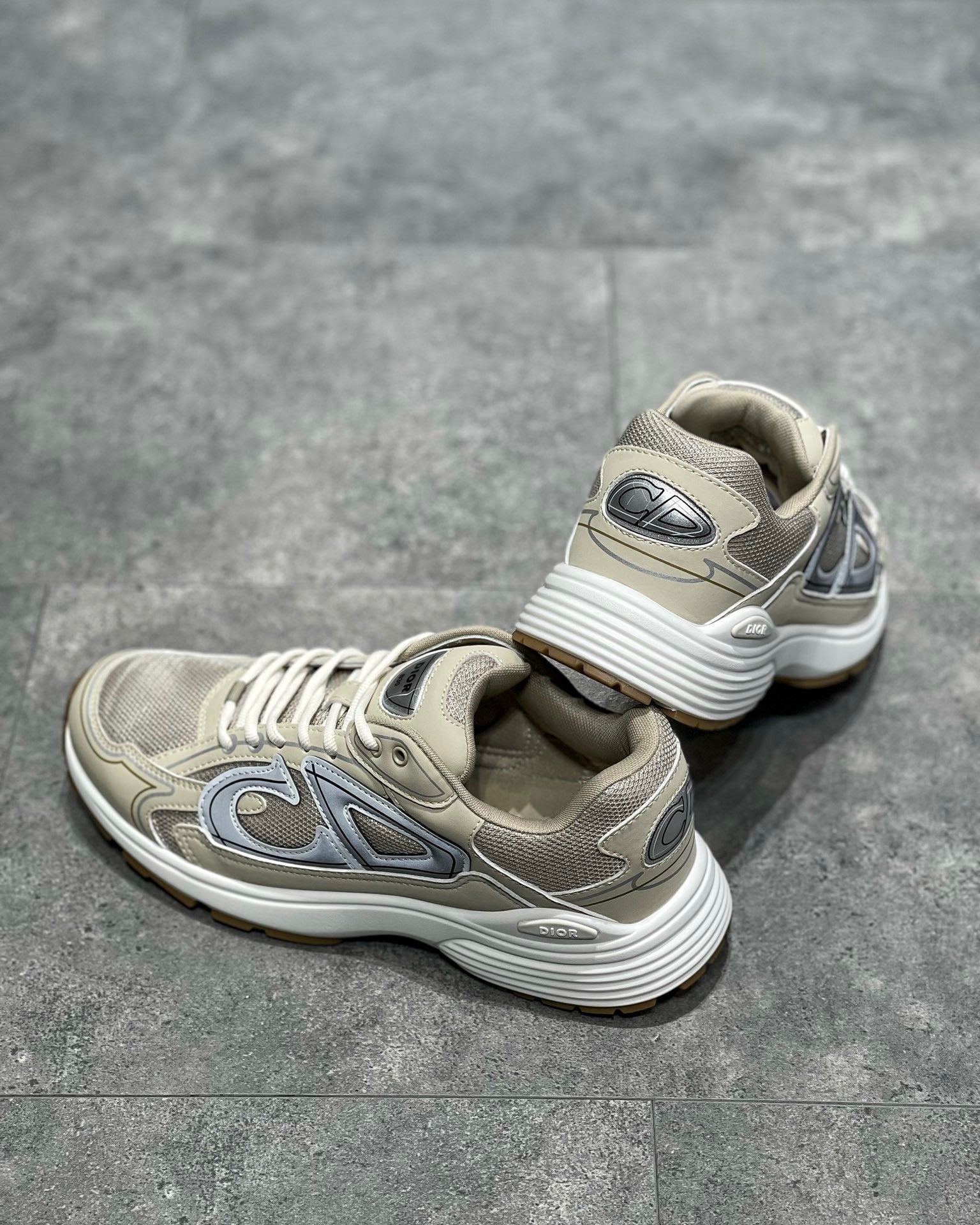 DIO Sneakers
