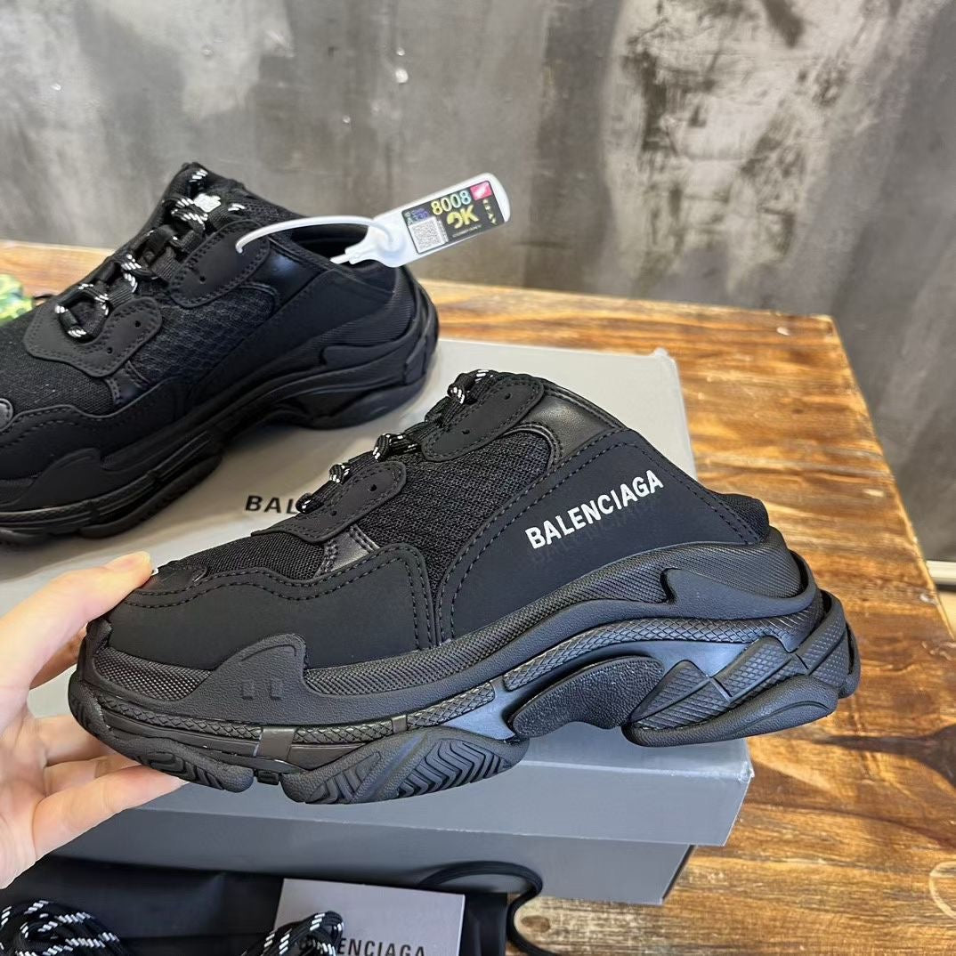 BLCG Sneakers