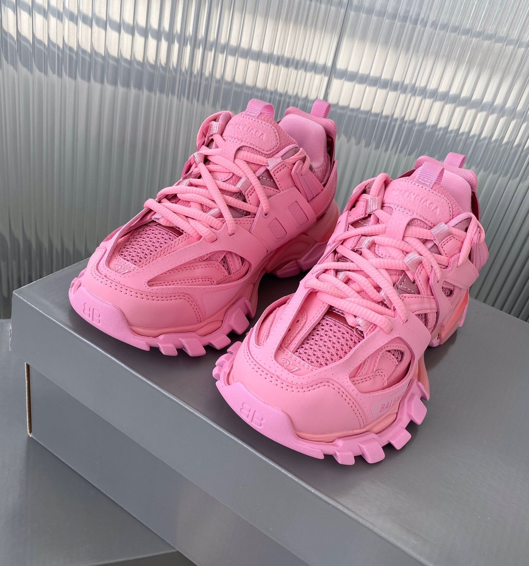 BLCG Sneakers
