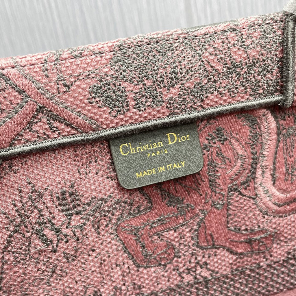 DIO BookTote
