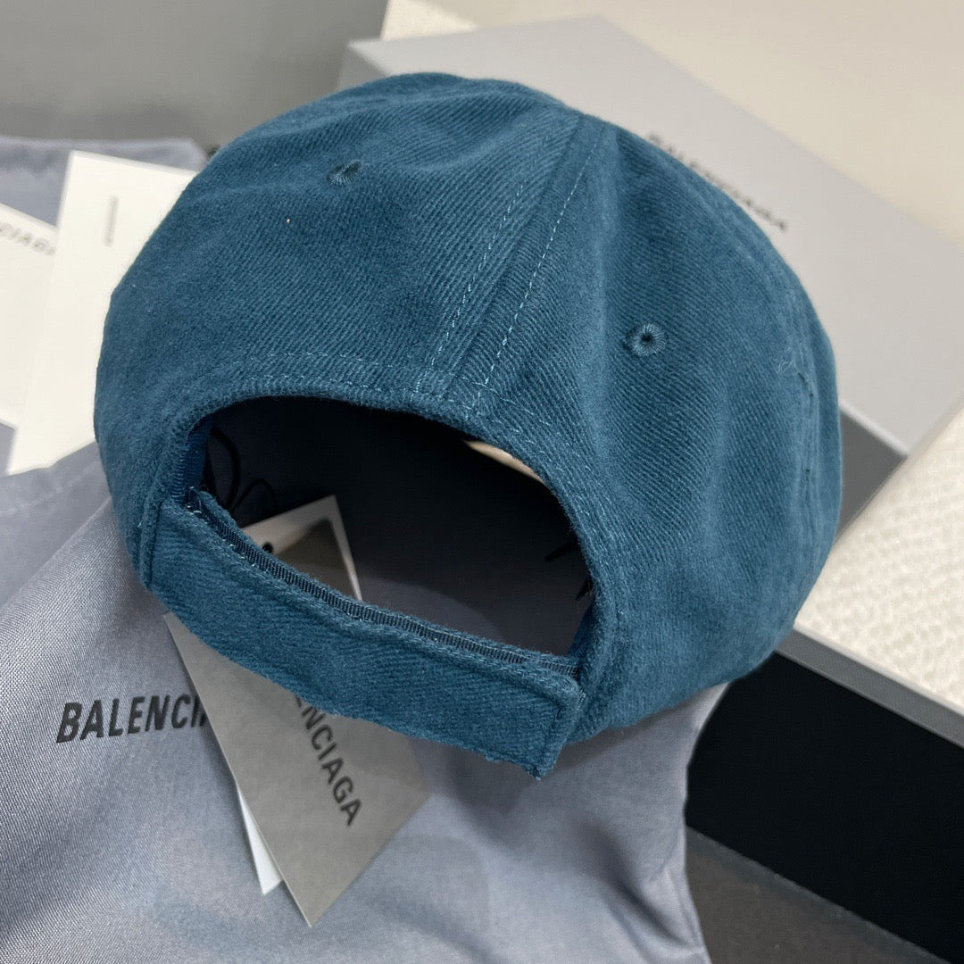 Caps