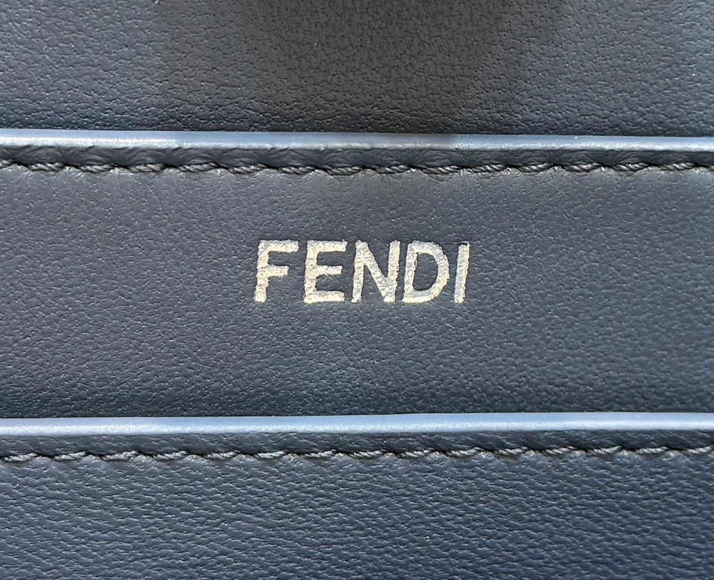 FEN Peekaboo