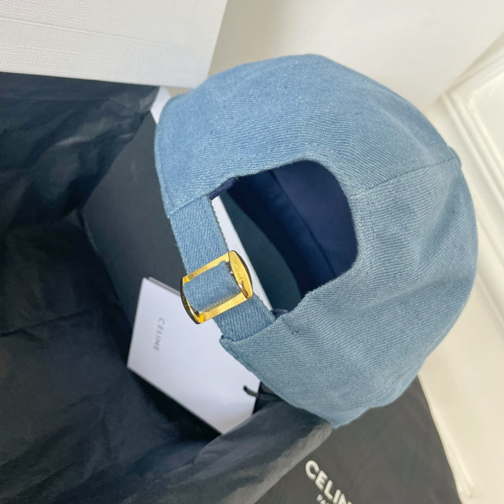 Caps
