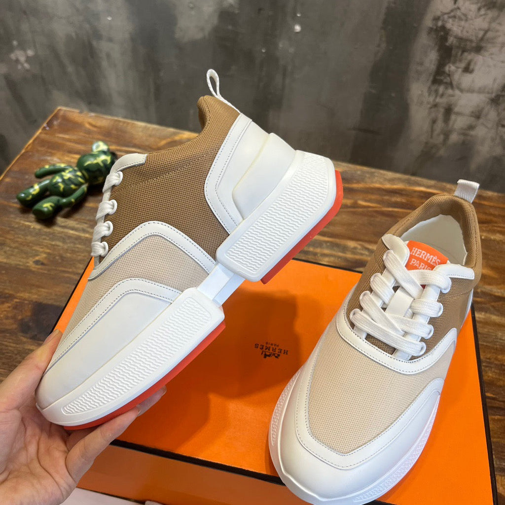 HERM Sneakers