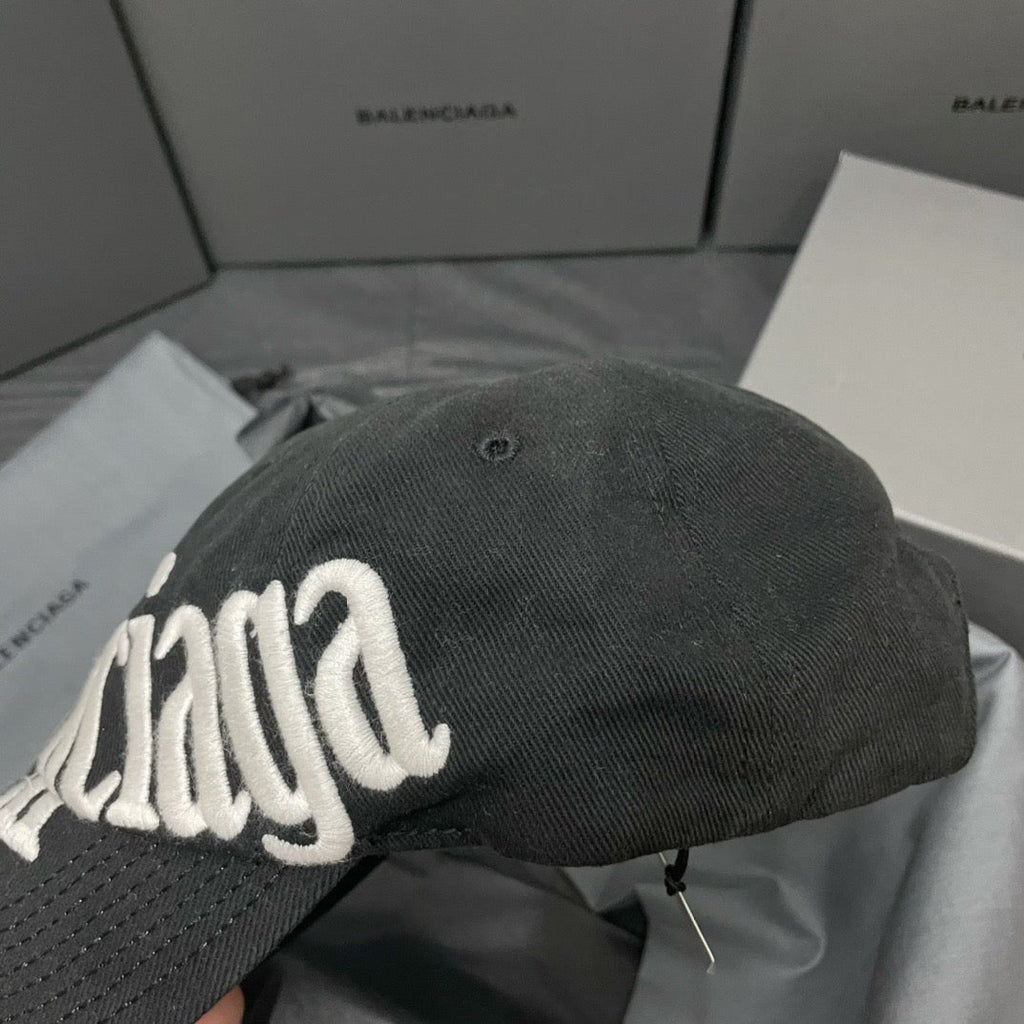Caps