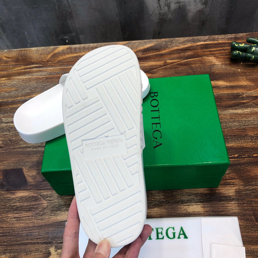 BV Sandals