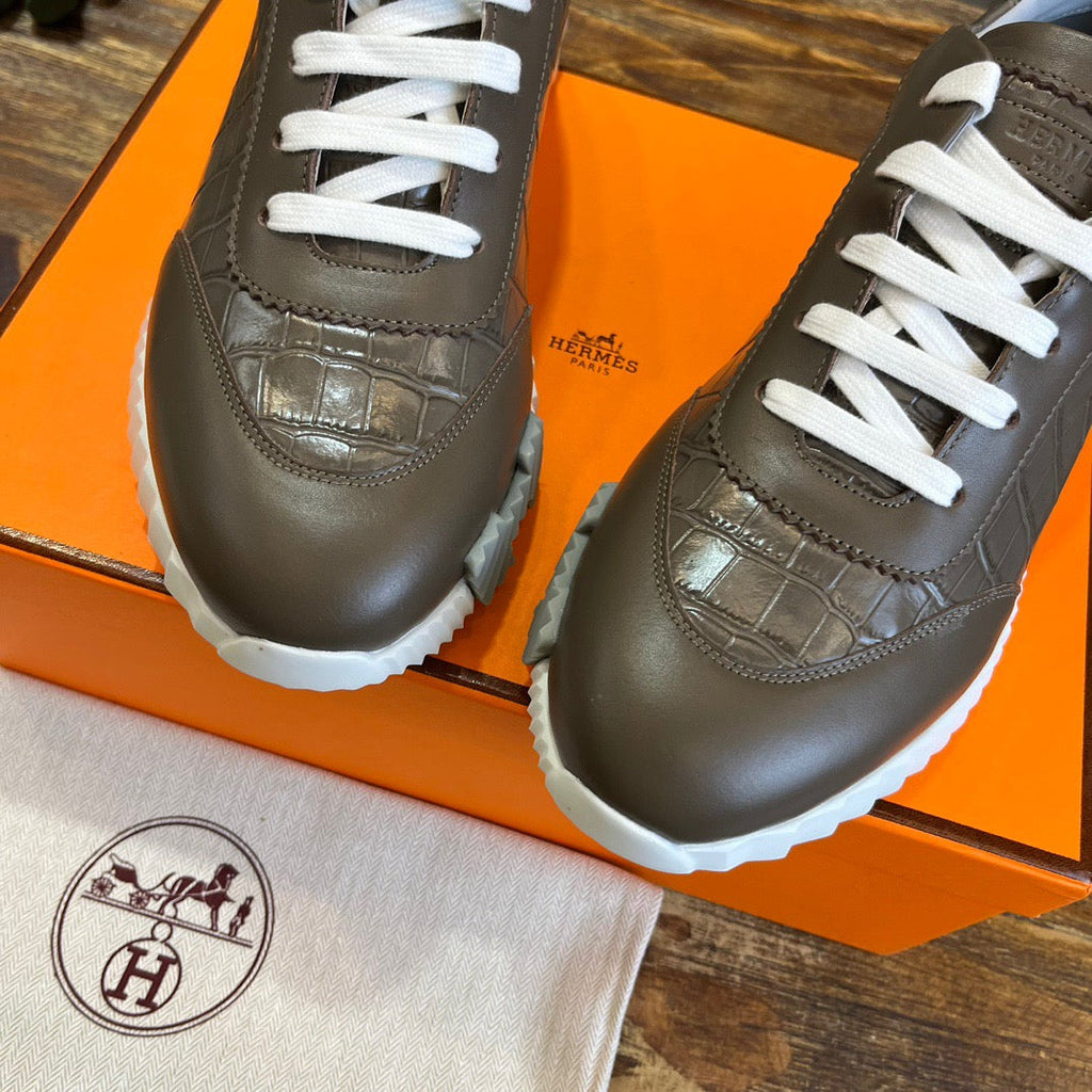 HERM Sneakers