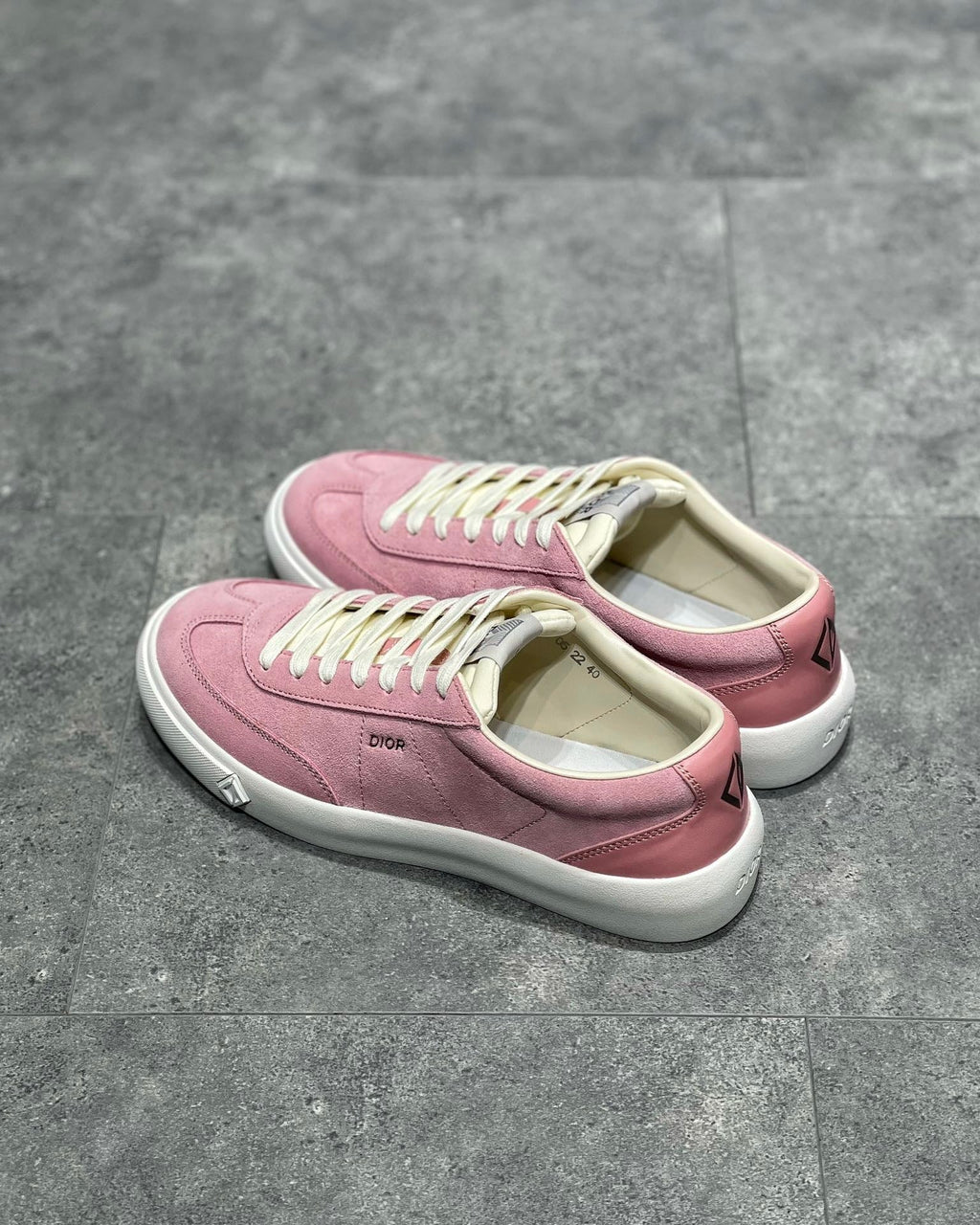 DIO Sneakers