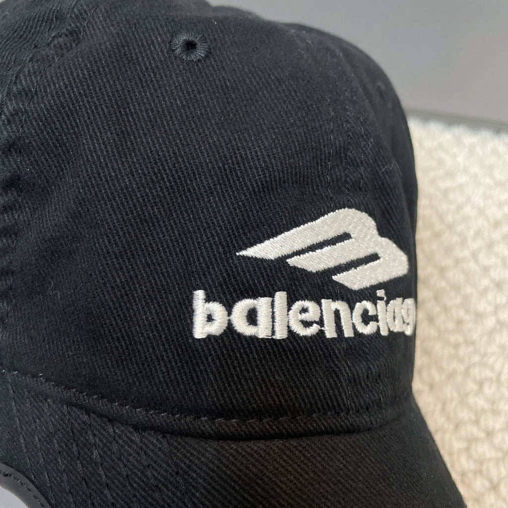 Caps