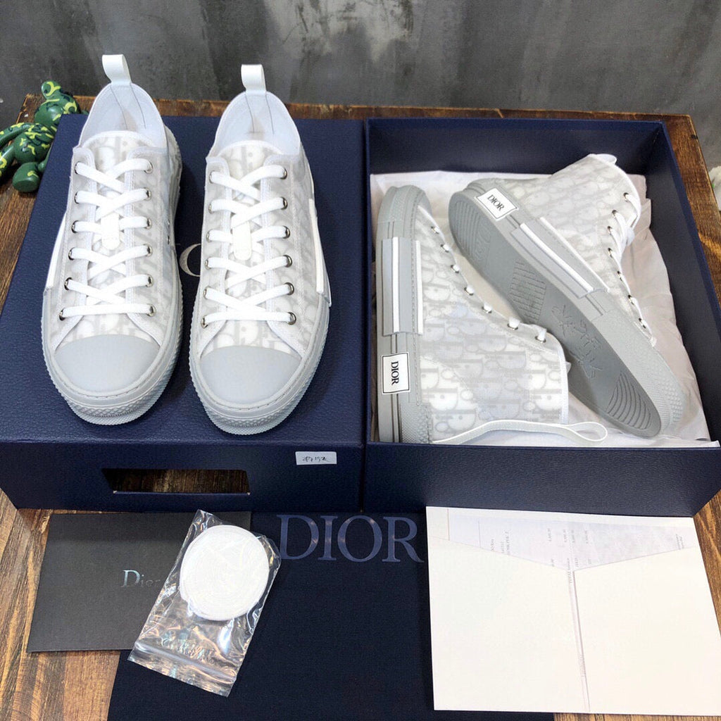 DIO Sneakers