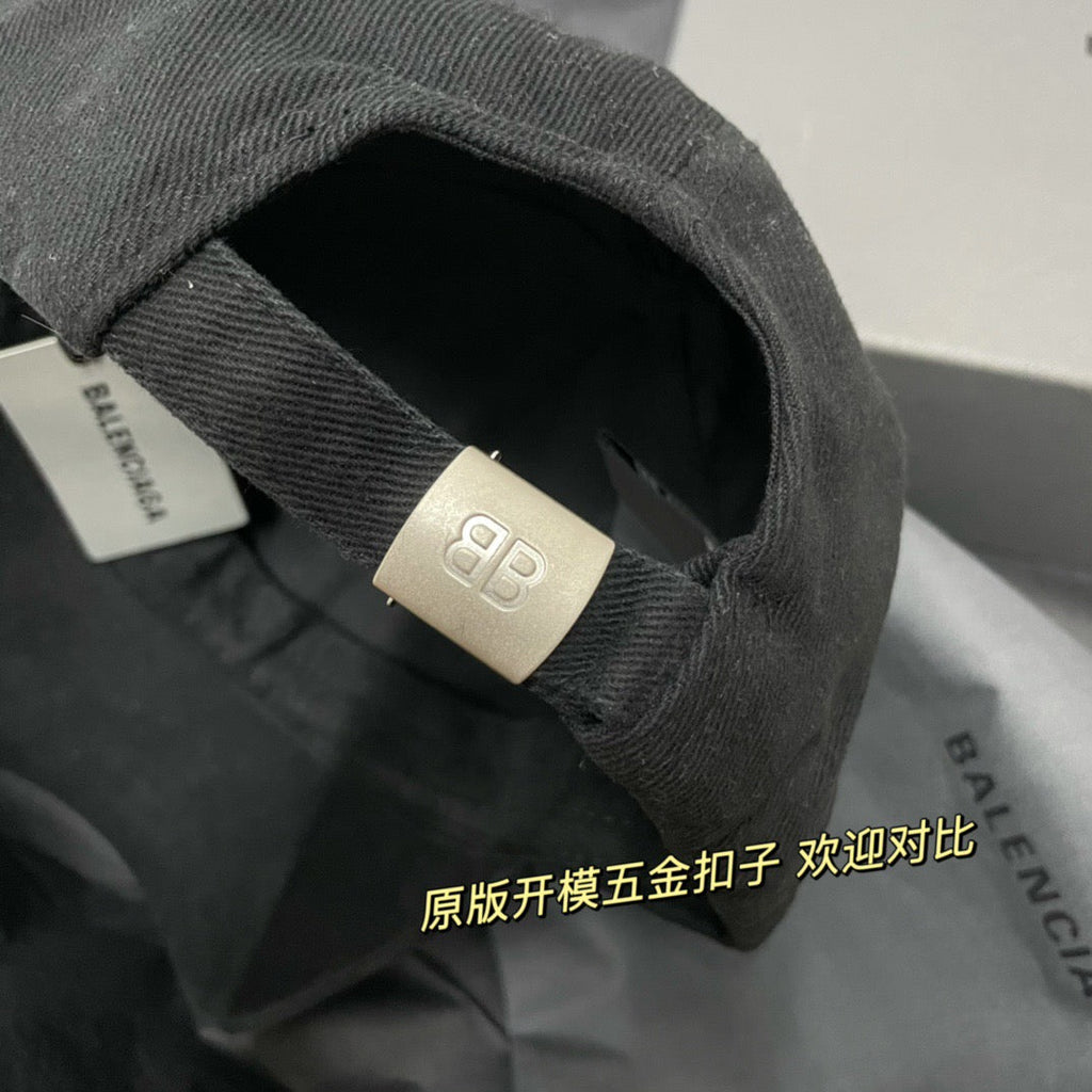 Caps