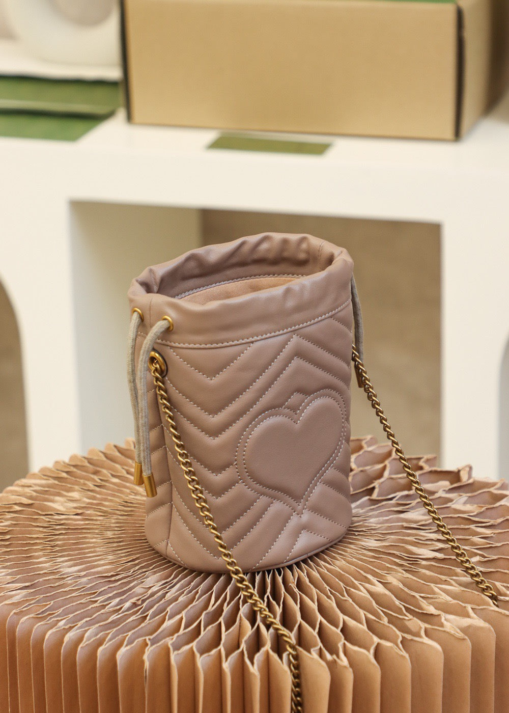 GUC Marmont Bucket