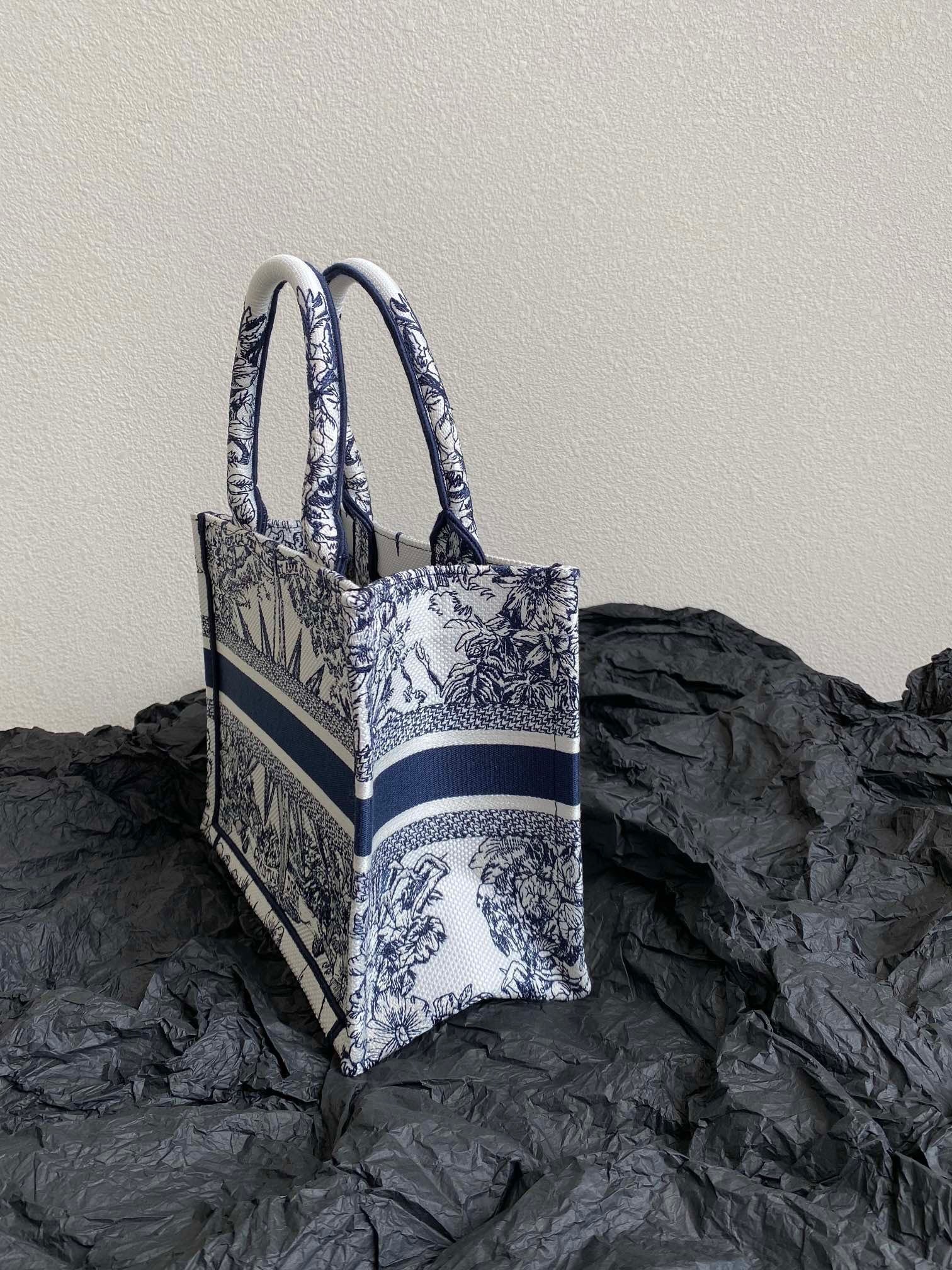 DIO BookTote (Small)