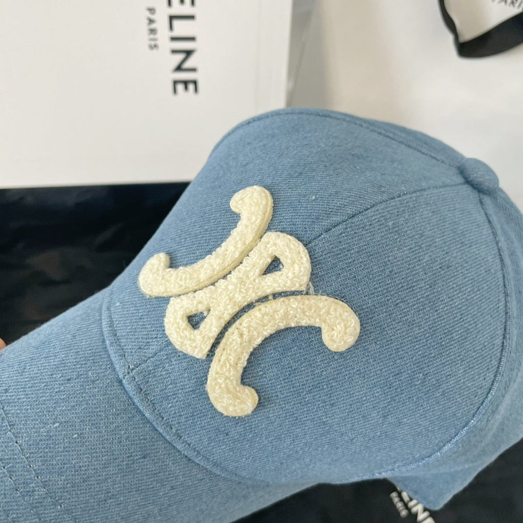 Caps