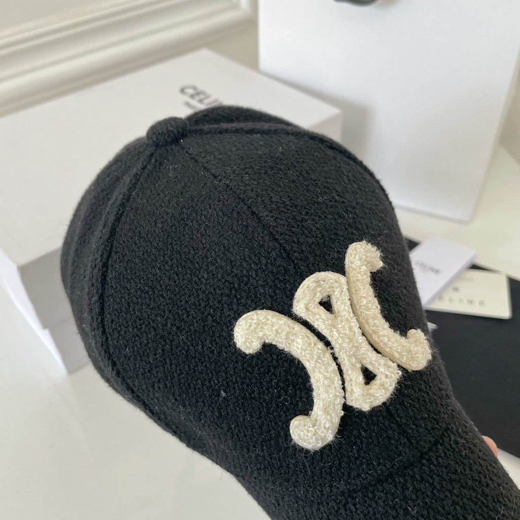 Caps