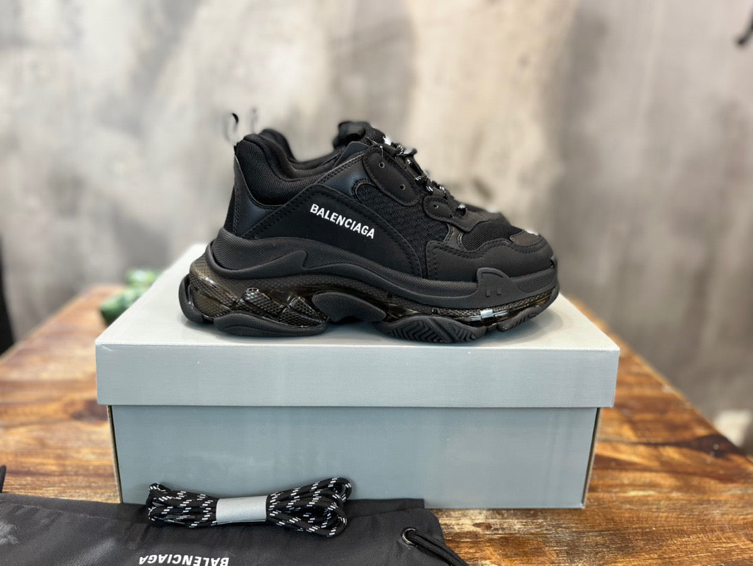 BLCG Sneakers
