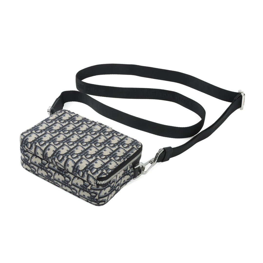 DIO Oblique Bags