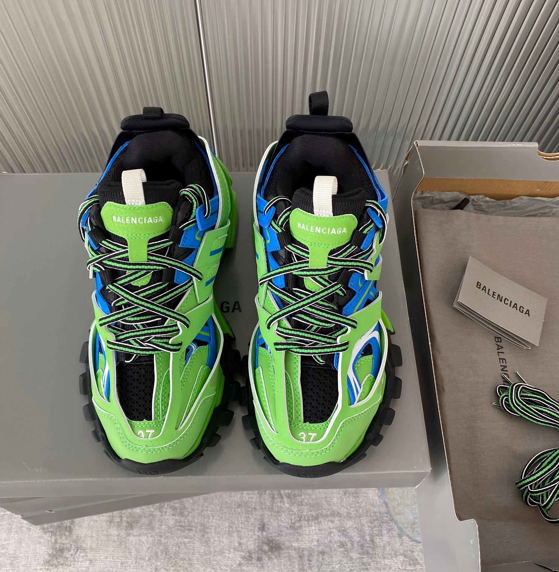 BLCG Sneakers