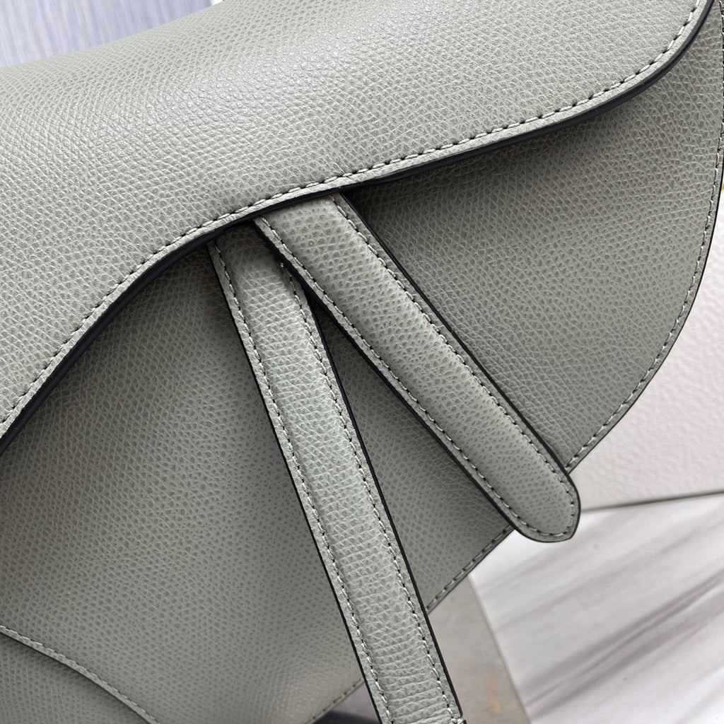 DIO Saddle