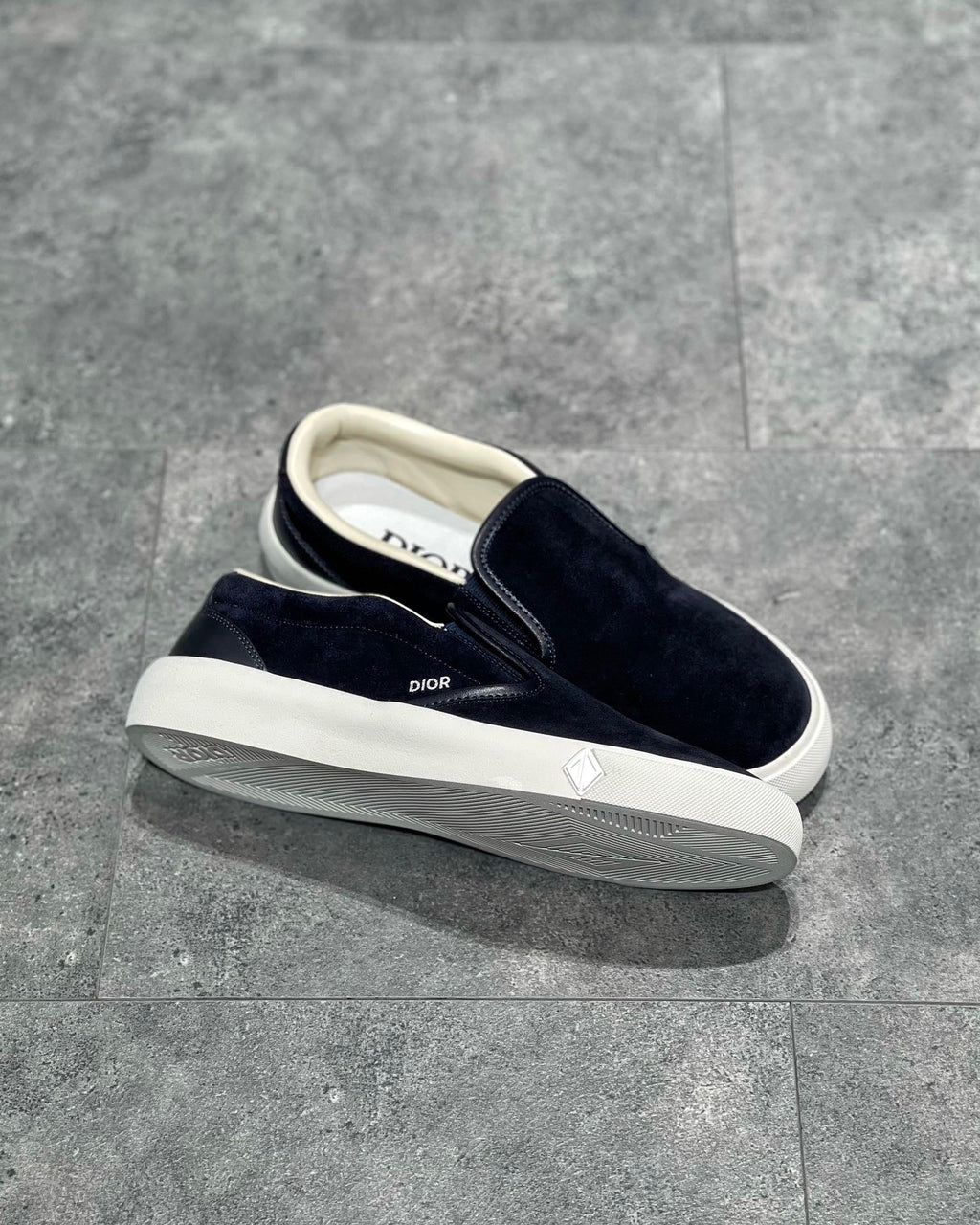DIO Sneakers