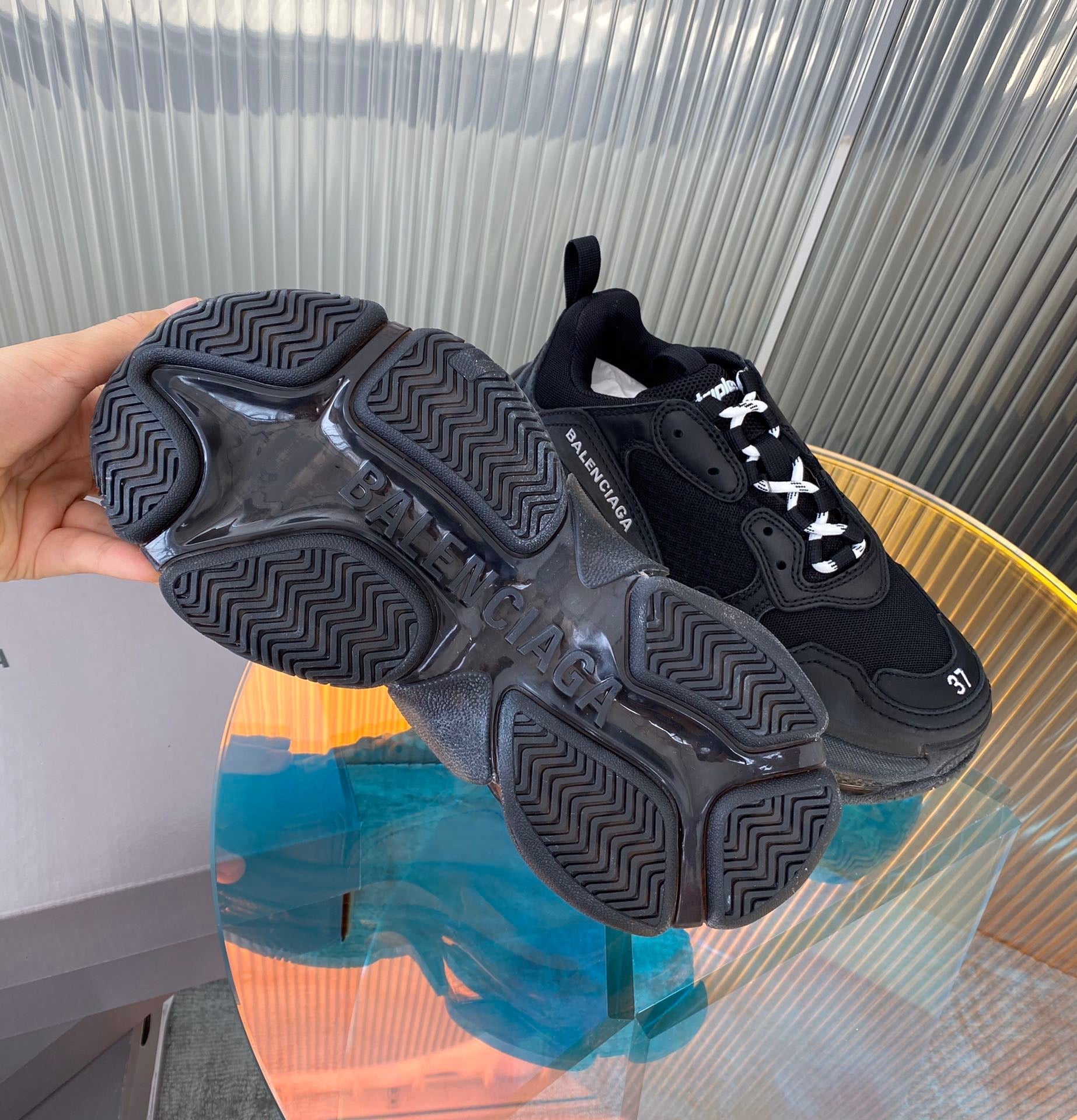 BLCG Sneakers