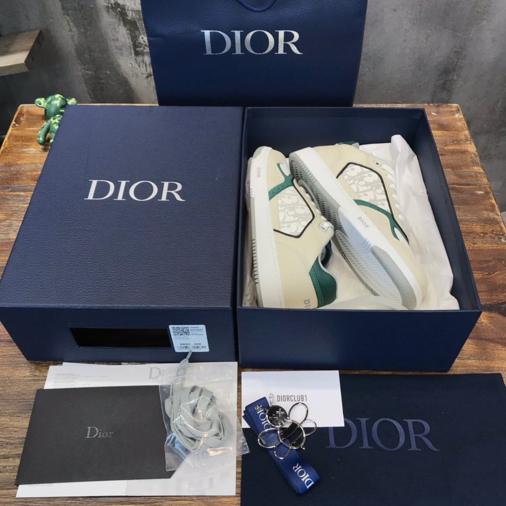 DIO Sneakers