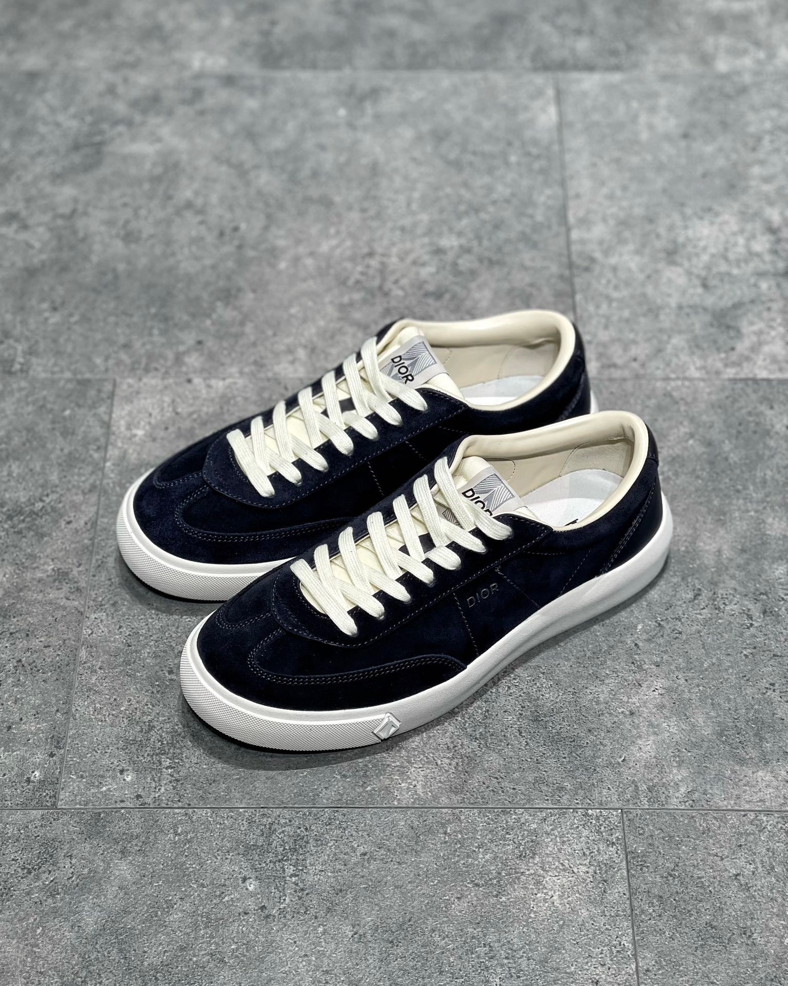 DIO Sneakers