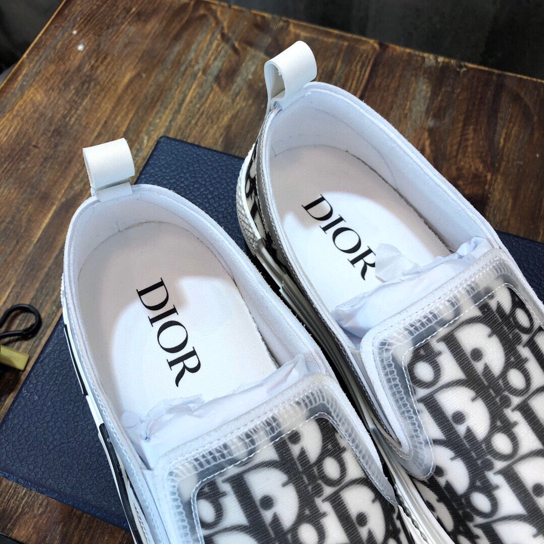 DIO Sneakers
