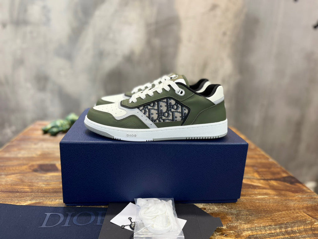 DIO Sneakers