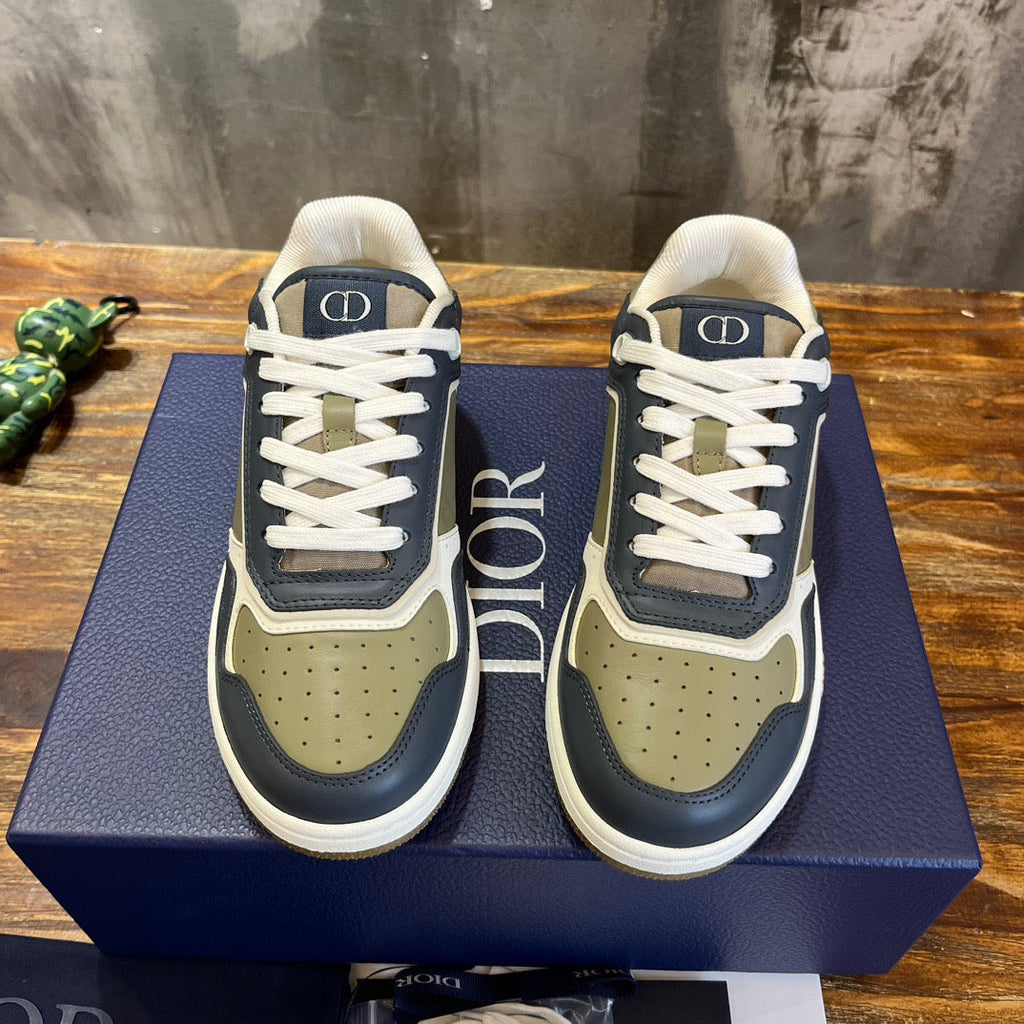 DIO Sneakers