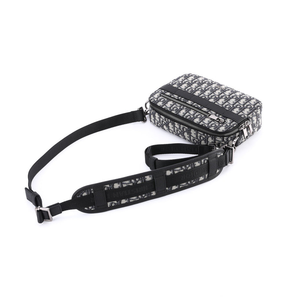 DIO Safari Oblique bags