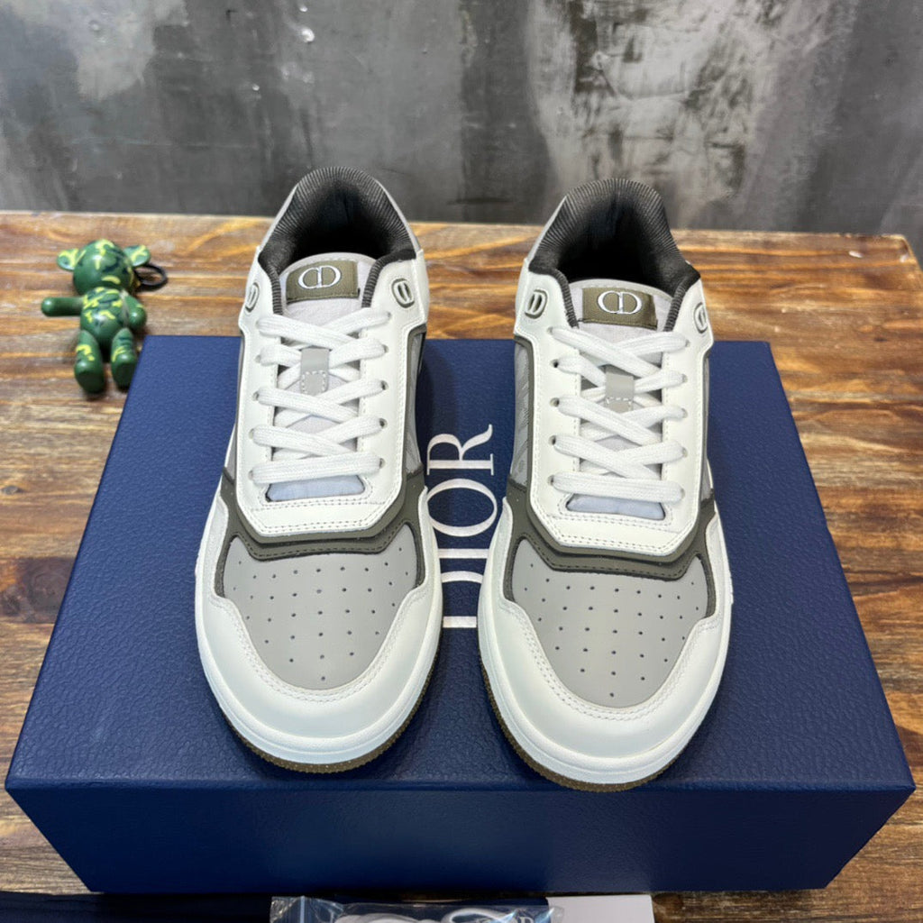 DIO Sneakers
