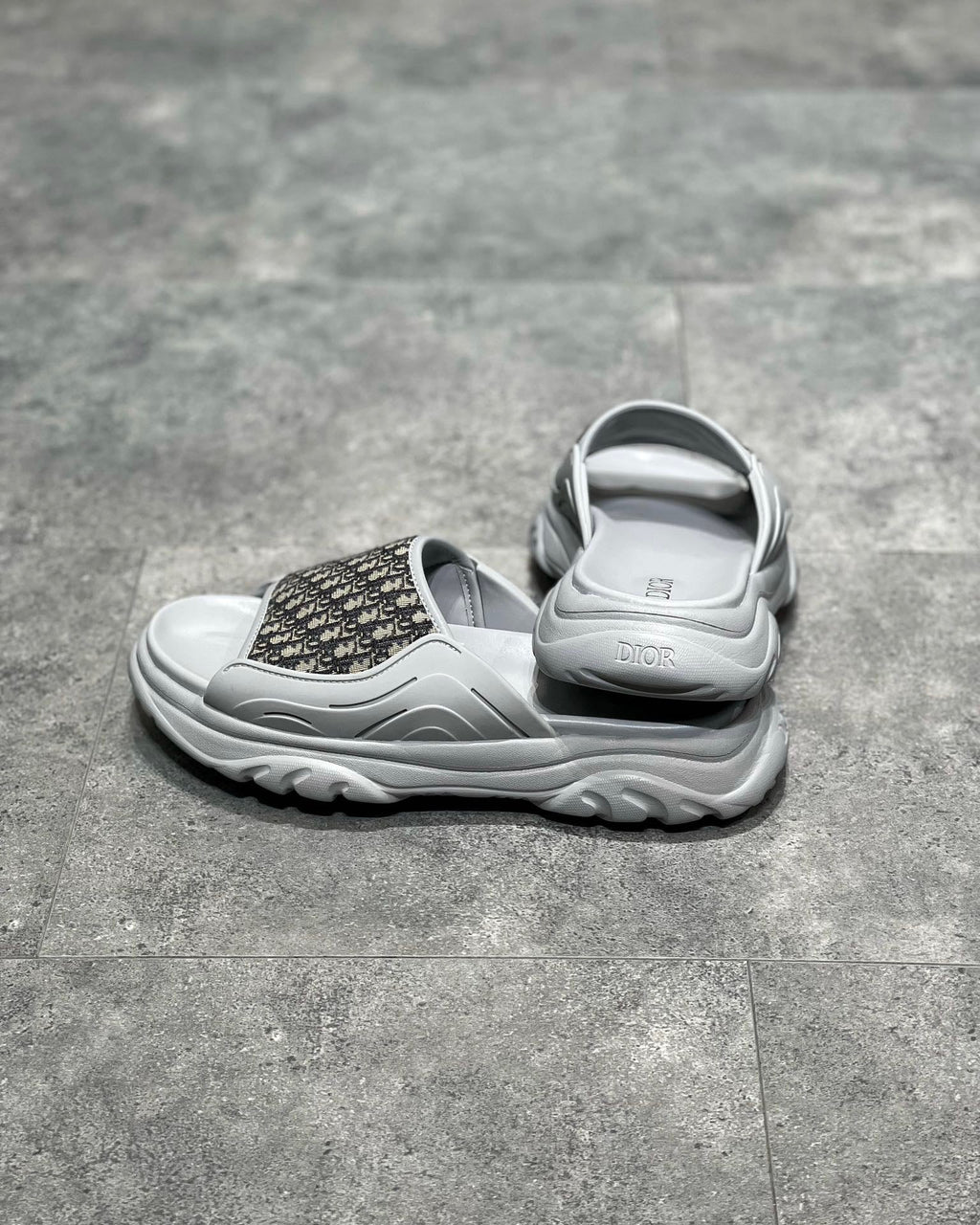 DIO Sandal