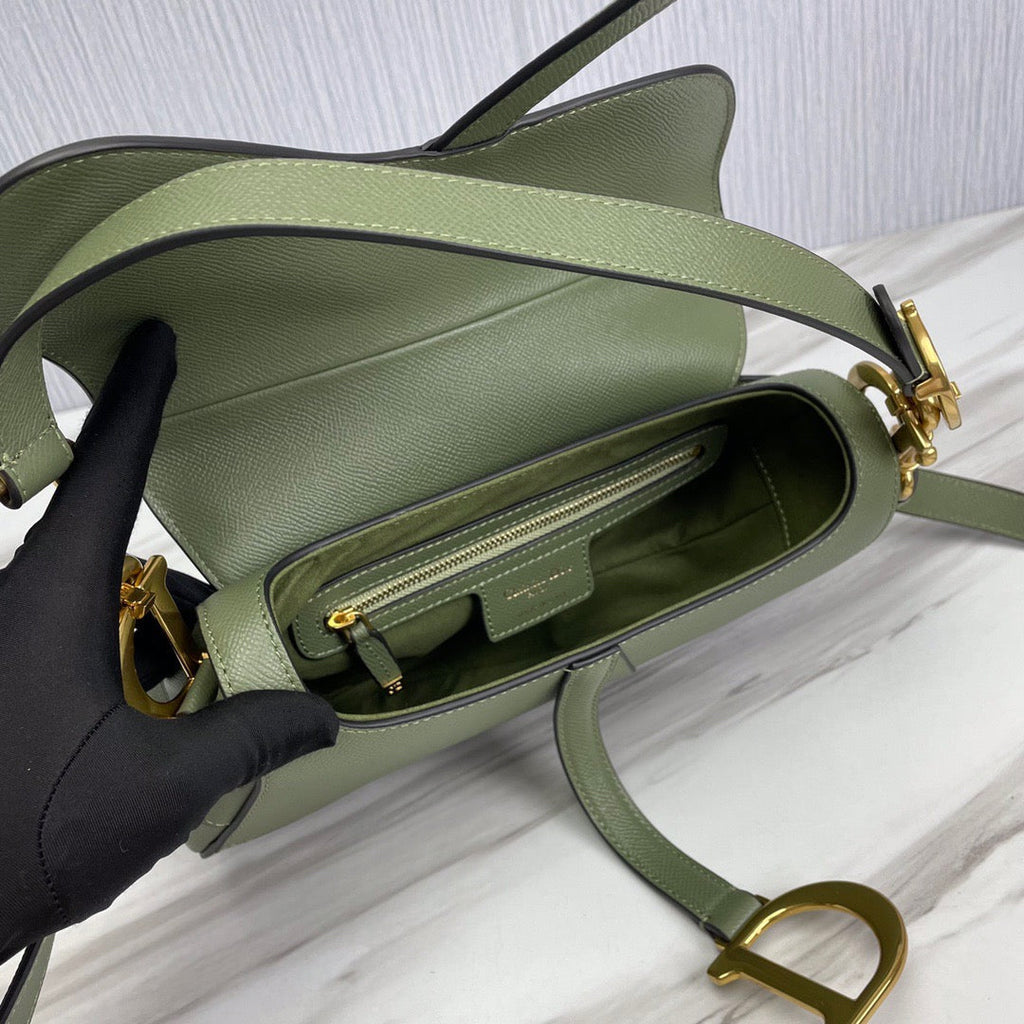 DIO Saddle