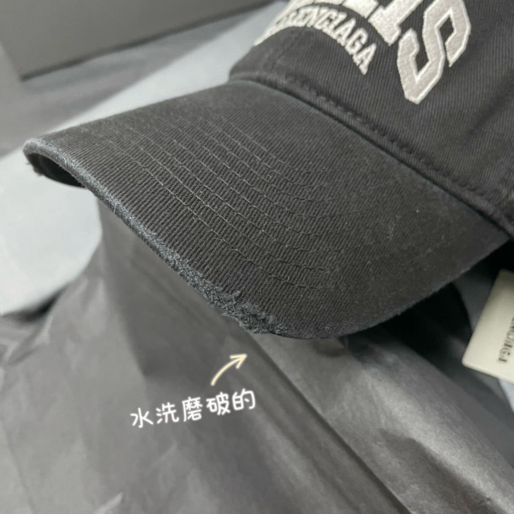 Caps