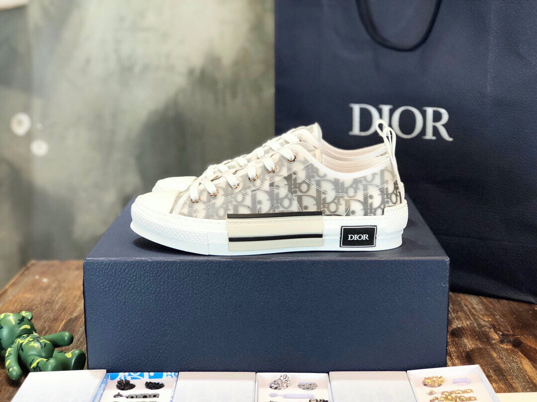 DIO Sneakers