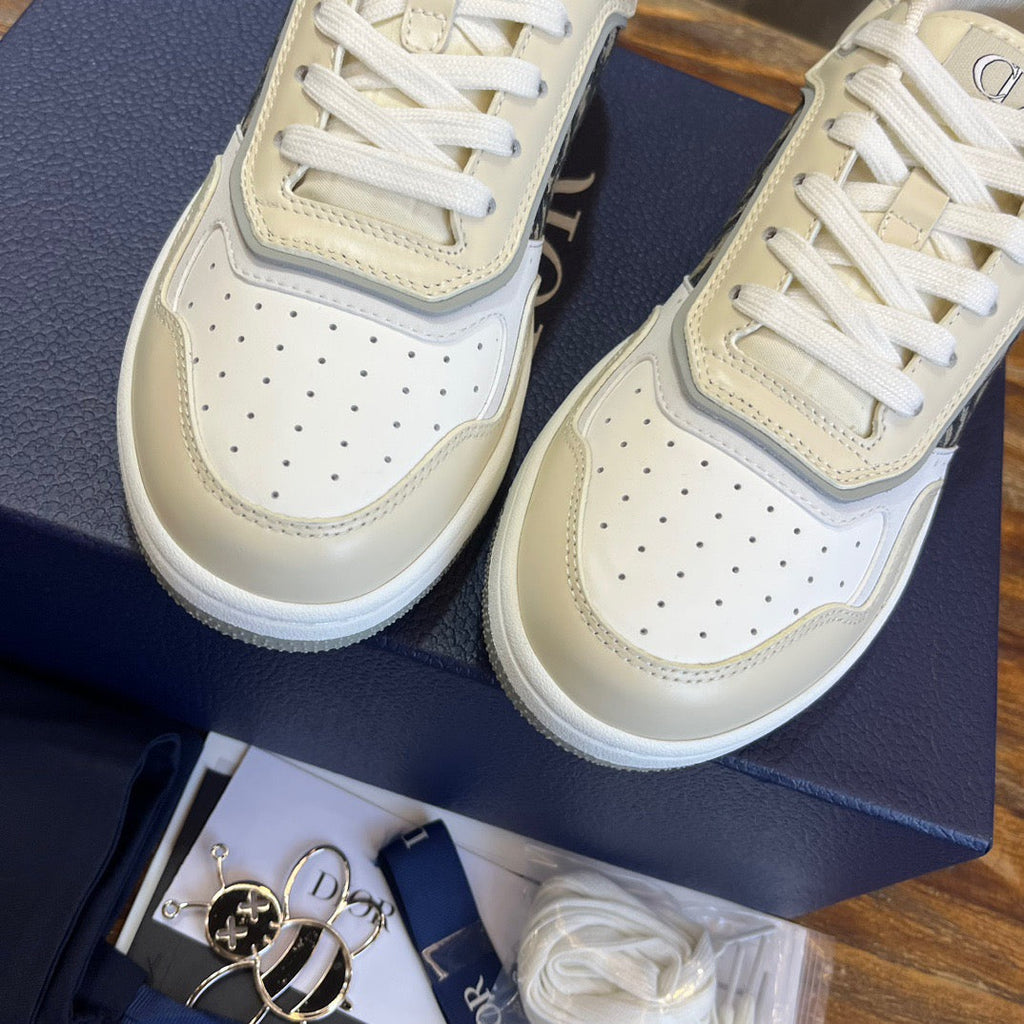 DIO Sneakers