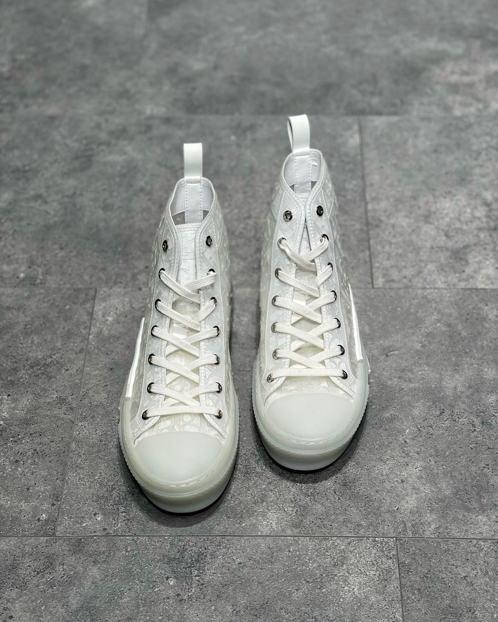 DIO Sneakers