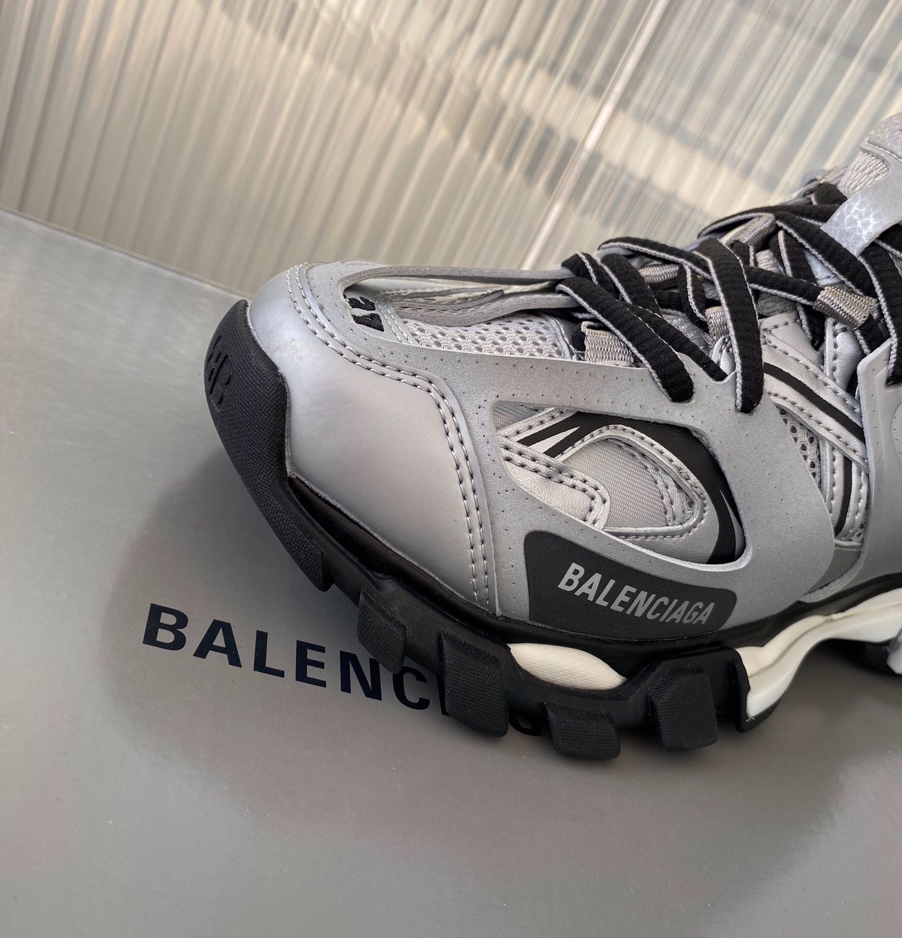 BLCG Sneakers
